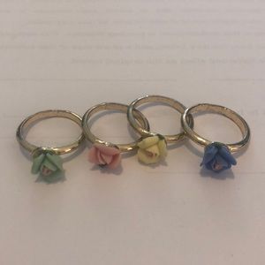 Set of 4 flower rings